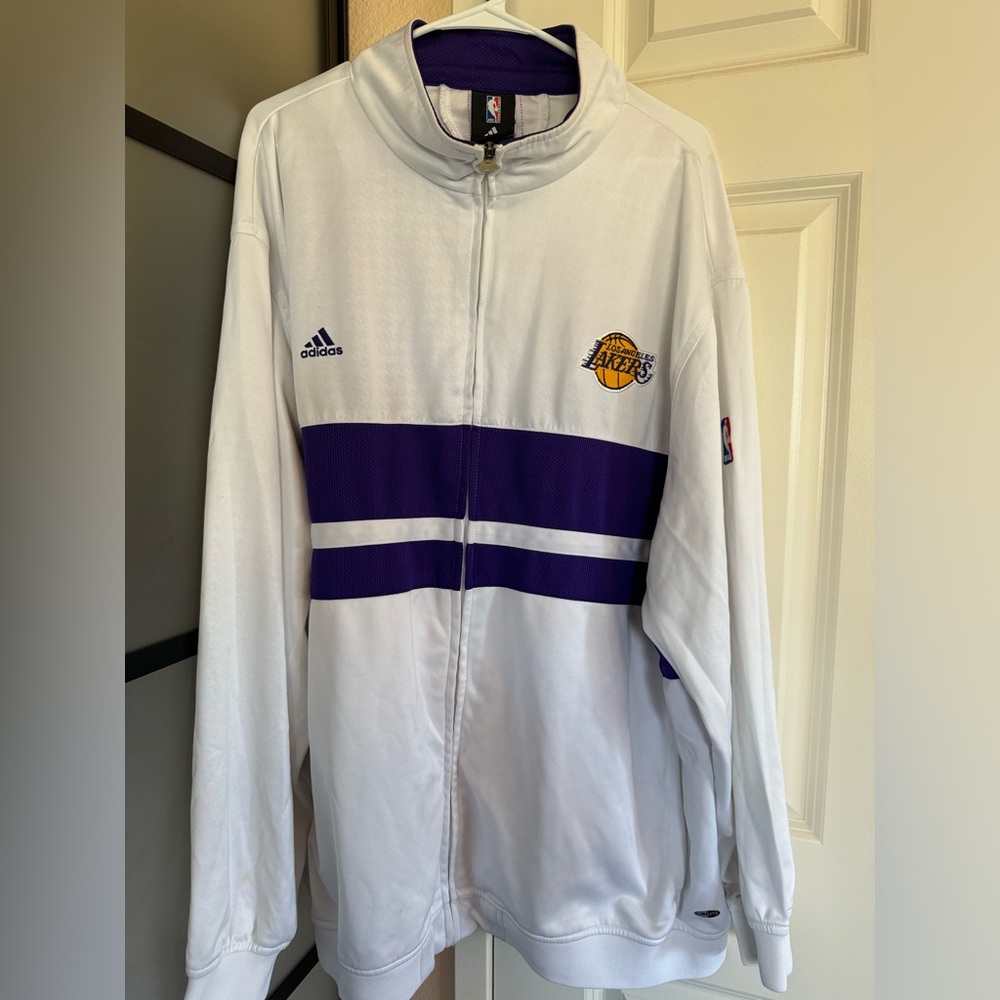 Lakers NBA warm up track jacket. White 2XL. Excellent Condition.